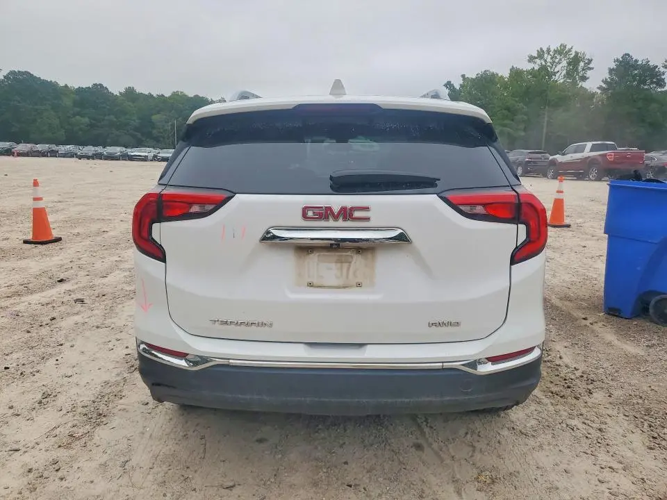 2020 GMC TERRAIN SLT  