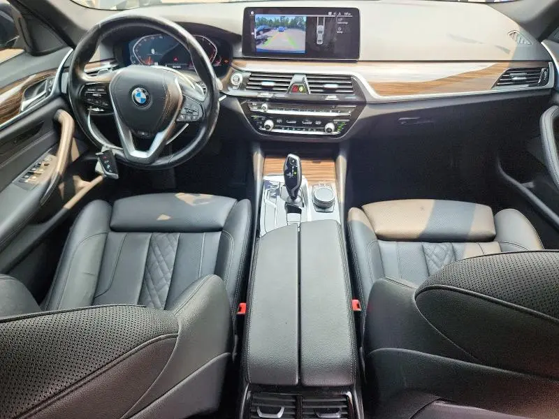 2021 BMW 530 XI  