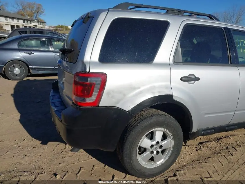 2010 FORD ESCAPE XLS