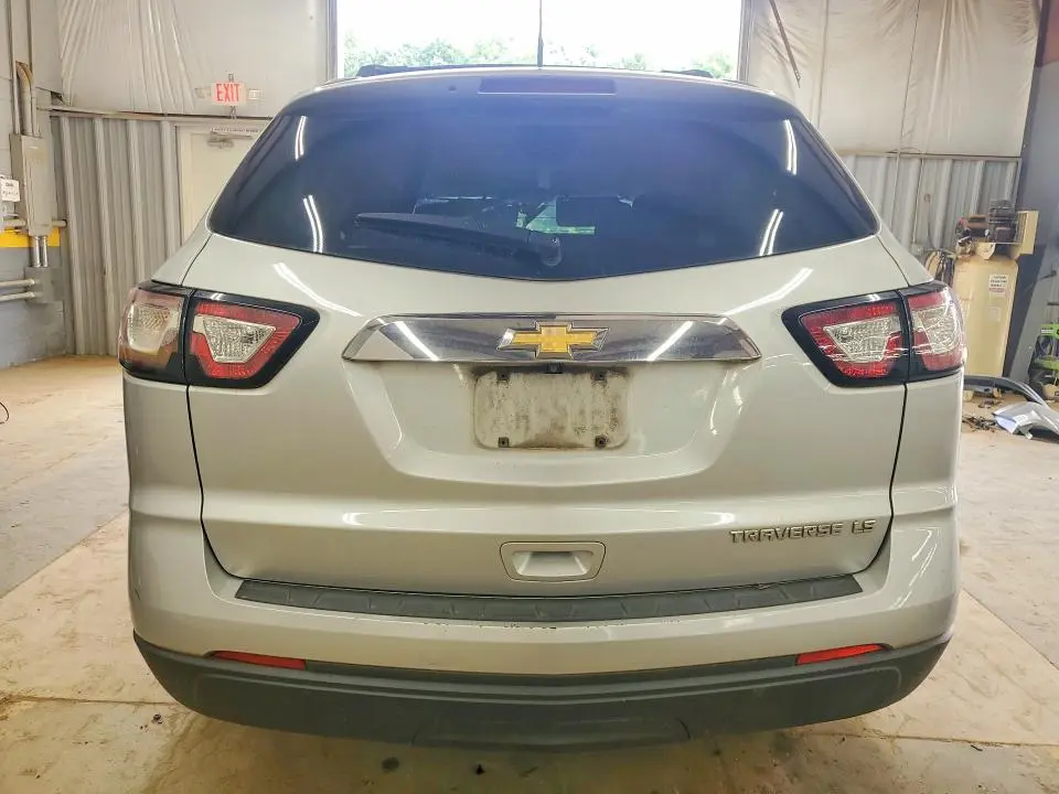 2015 CHEVROLET TRAVERSE LS  