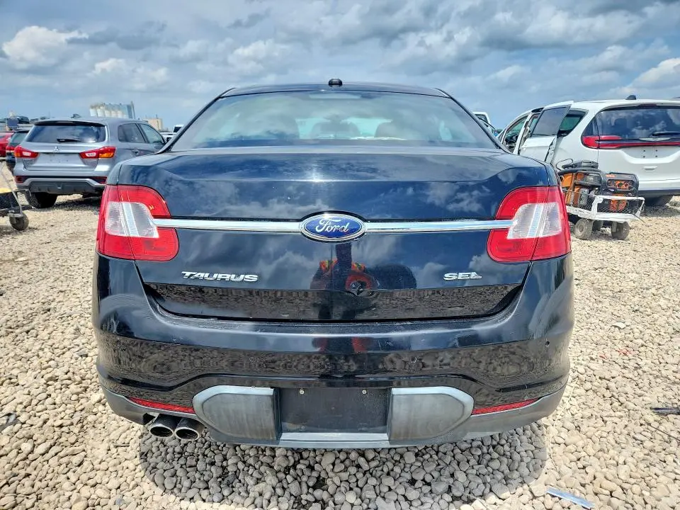 2011 FORD TAURUS SEL  