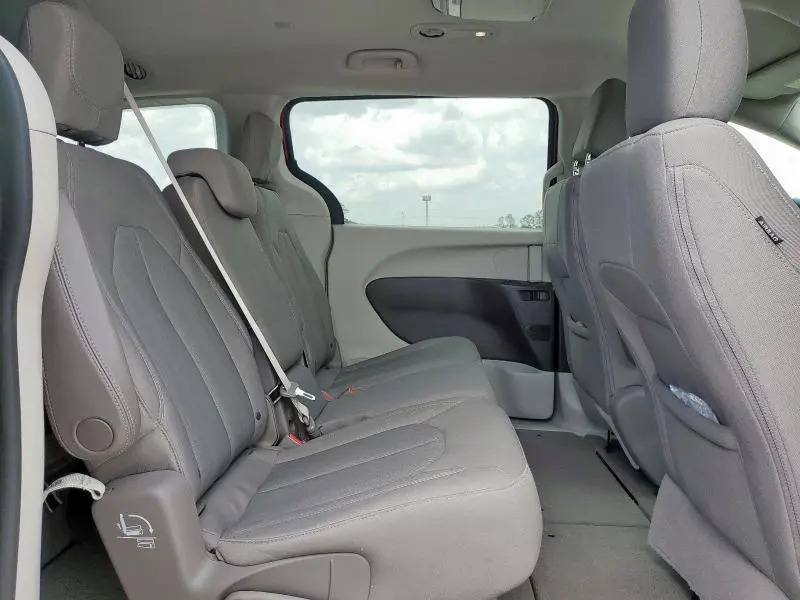 2018 CHRYSLER PACIFICA LX  