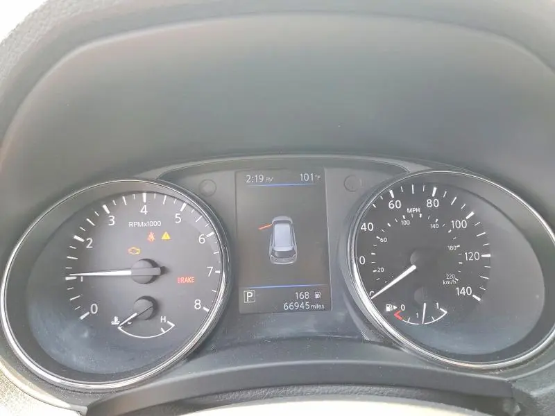 2018 NISSAN ROGUE SV  