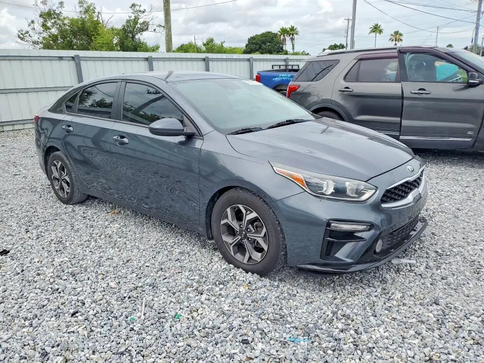 2020 KIA FORTE LXS  