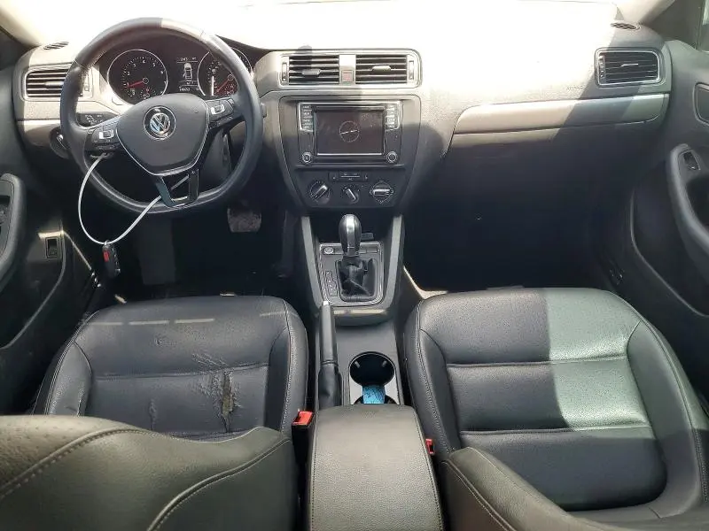 2018 VOLKSWAGEN JETTA SE  