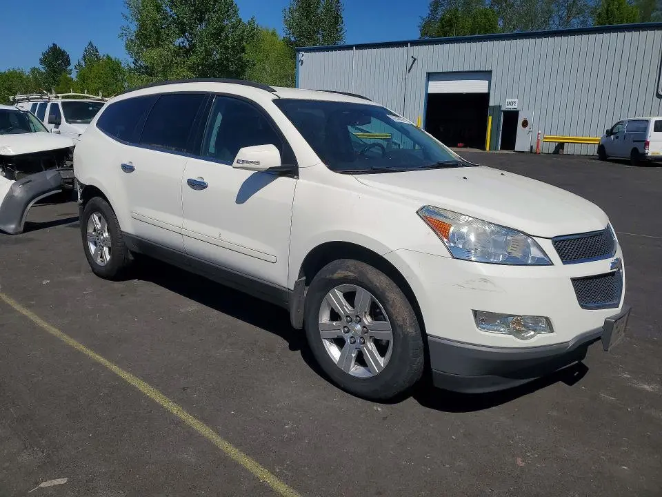 2012 CHEVROLET TRAVERSE LT  