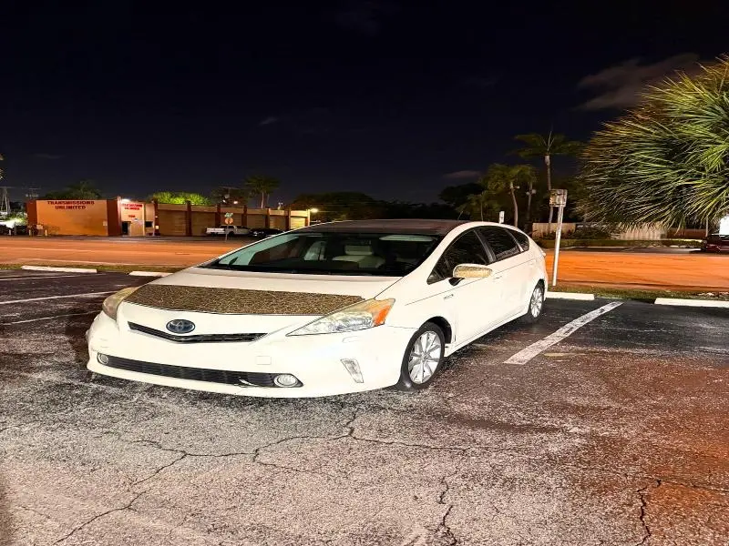 2013 TOYOTA PRIUS V FIVE  