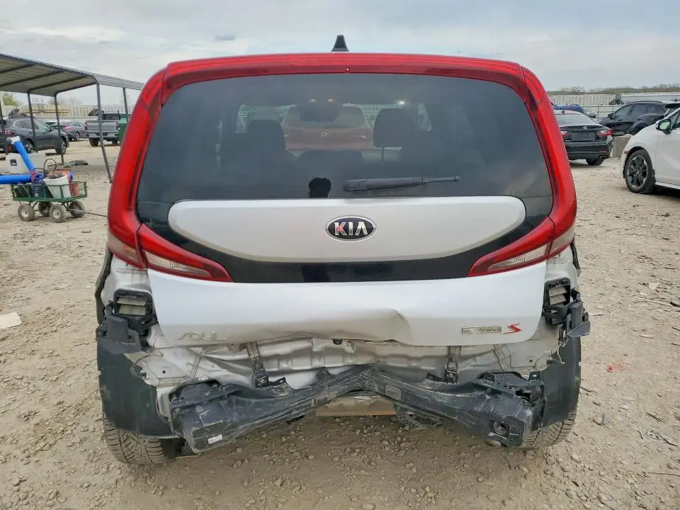 2021 KIA SOUL S  