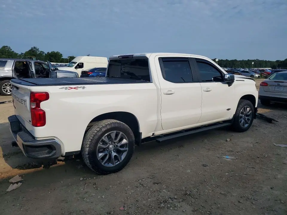 2021 CHEVROLET SILVERADO K1500 LT  