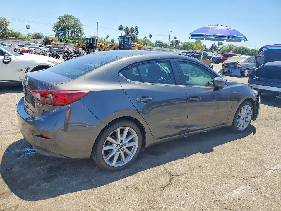 2017 MAZDA 3 TOURING  