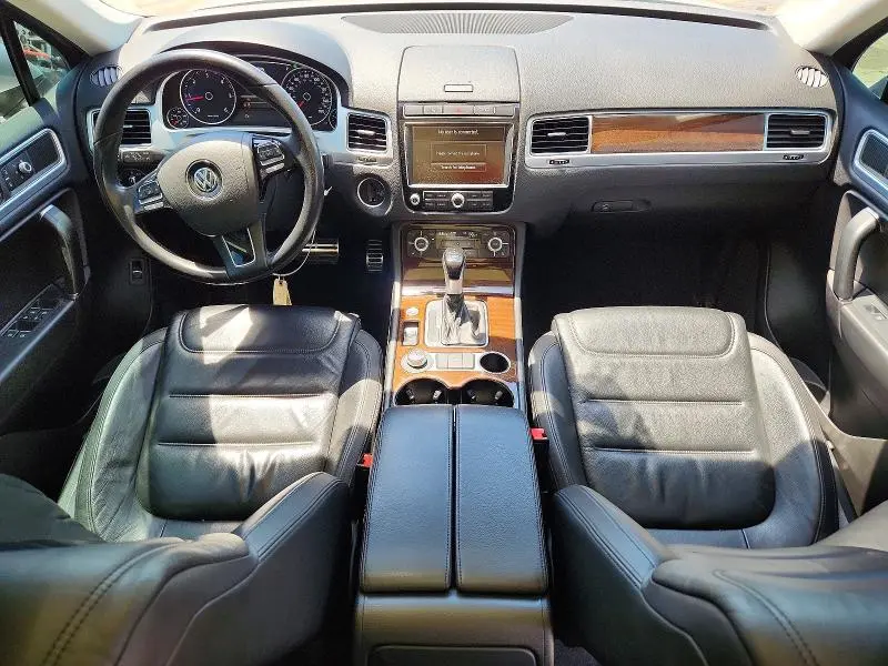 2015 VOLKSWAGEN TOUAREG V6 TDI  
