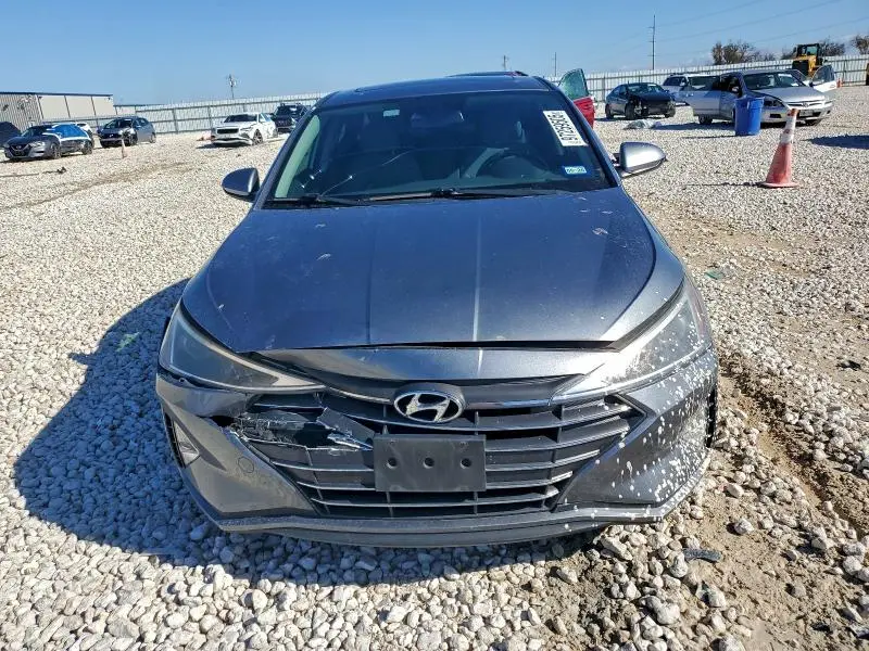 2019 HYUNDAI ELANTRA SEL  