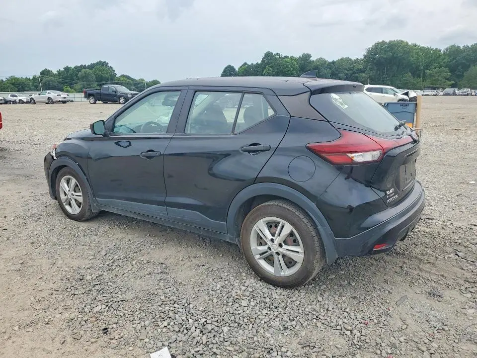 2022 NISSAN KICKS S  