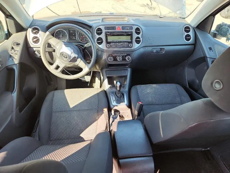 2011 VOLKSWAGEN TIGUAN S  