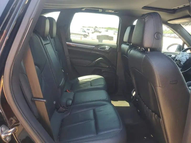 2012 PORSCHE CAYENNE   