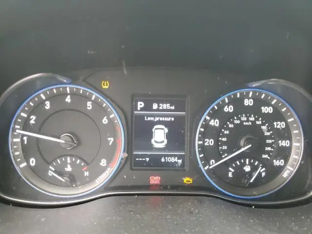 2019 HYUNDAI KONA SE  