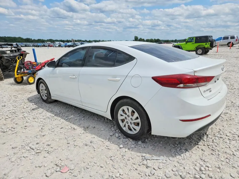 2018 HYUNDAI ELANTRA SE  