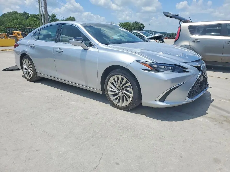2022 LEXUS ES 300H ULTRA LUXURY  