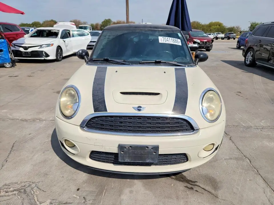 2010 MINI COOPER S  