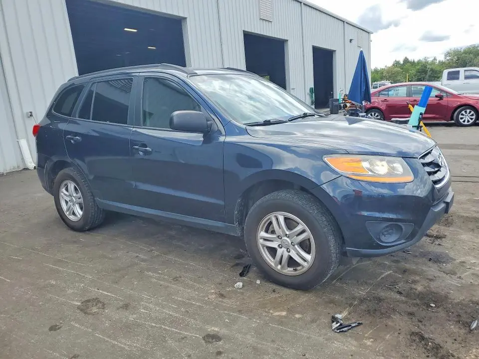 2011 HYUNDAI SANTA FE GLS  