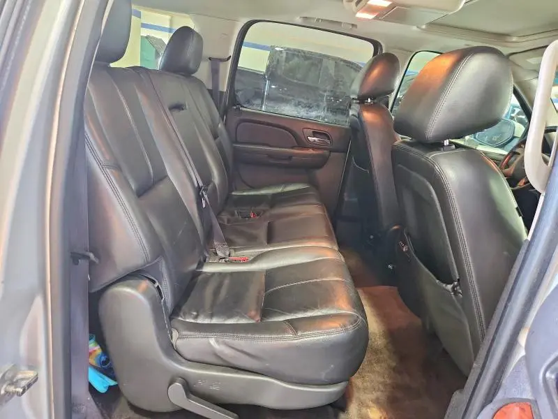 2013 CHEVROLET SUBURBAN K1500 LT  