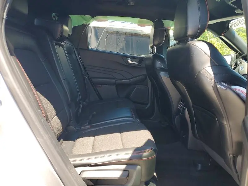 2024 FORD ESCAPE ST LINE  