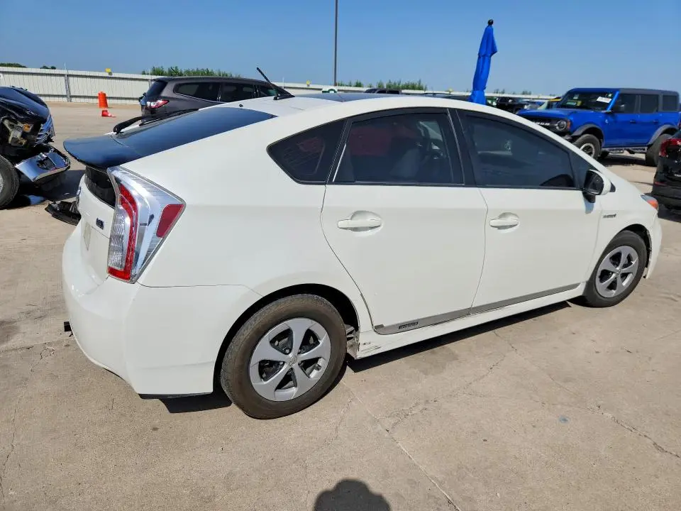 2013 TOYOTA PRIUS THREE  