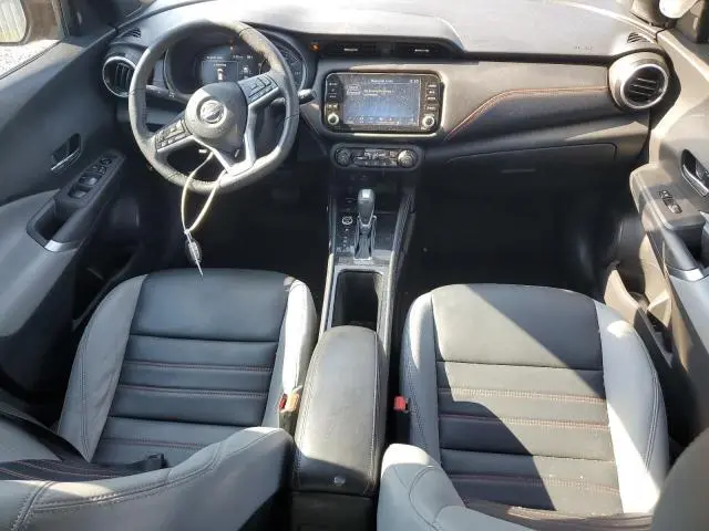 2021 NISSAN KICKS SR