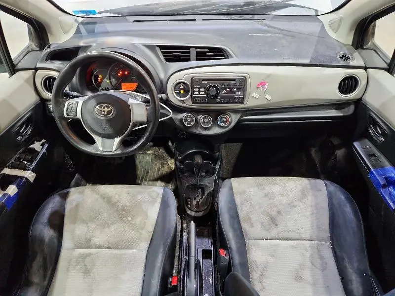 2012 TOYOTA YARIS 5-DOOR LE  