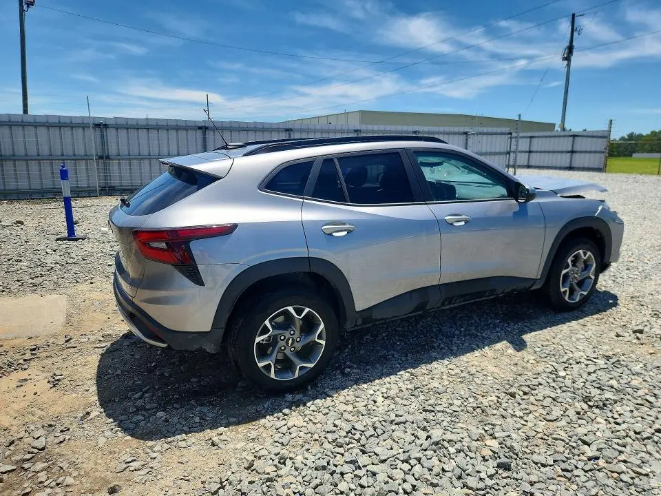 2025 CHEVROLET TRAX 1LT  