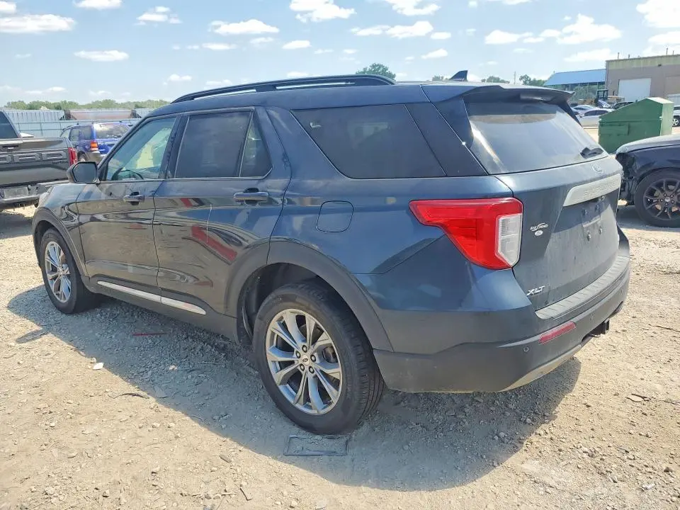 2023 FORD EXPLORER XLT  