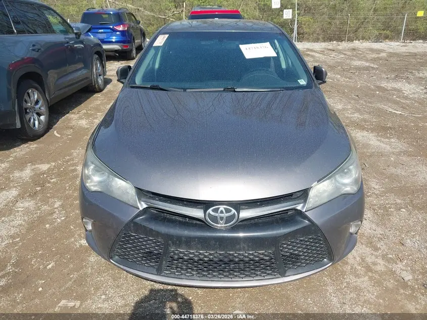 2017 TOYOTA CAMRY SE
