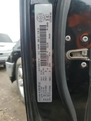 2017 RAM 1500 SLT
