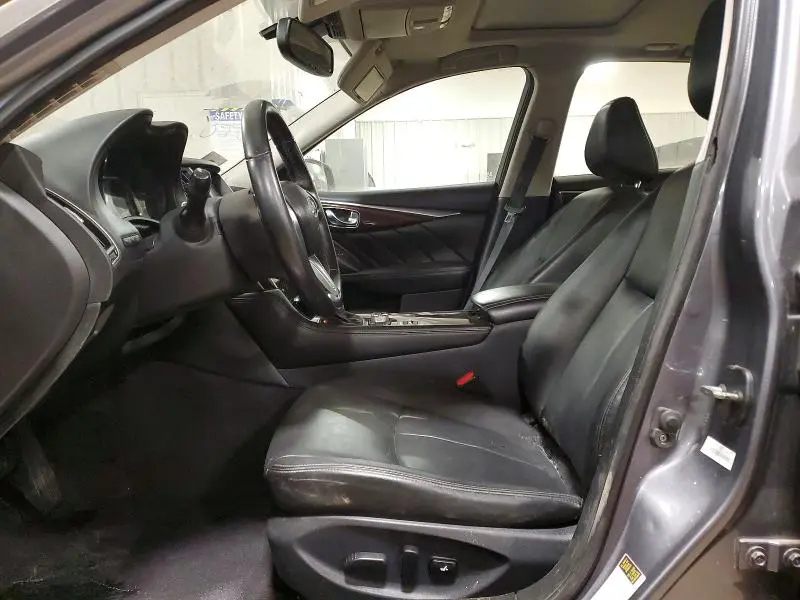 2018 INFINITI Q50 LUXE  