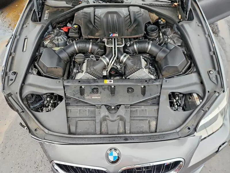 2015 BMW M6   