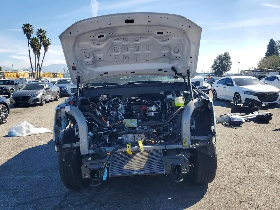 2025 FORD F150 LIGHTNING LARIAT  