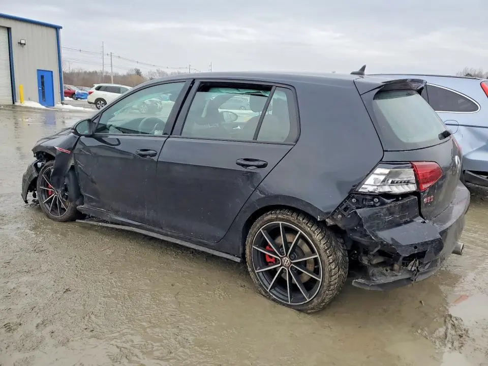 2021 VOLKSWAGEN GTI S  