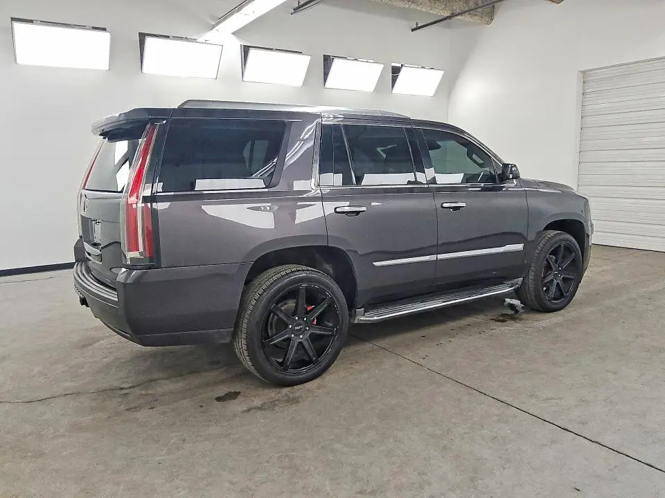 2015 CADILLAC ESCALADE LUXURY  