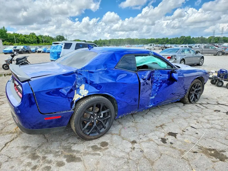 2022 DODGE CHALLENGER SXT  
