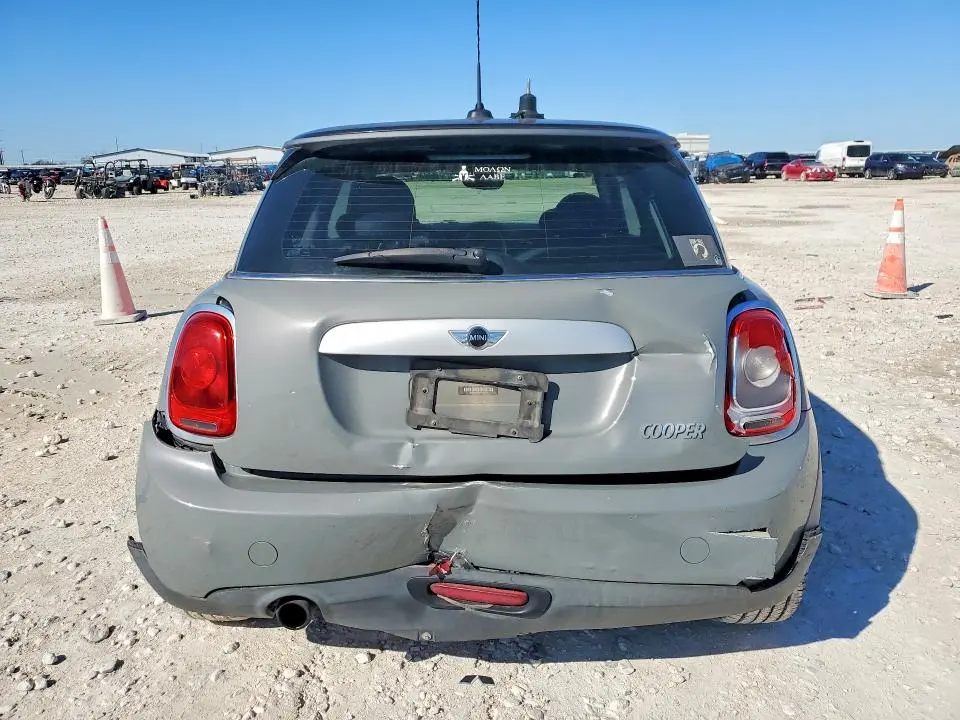 2015 MINI COOPER   