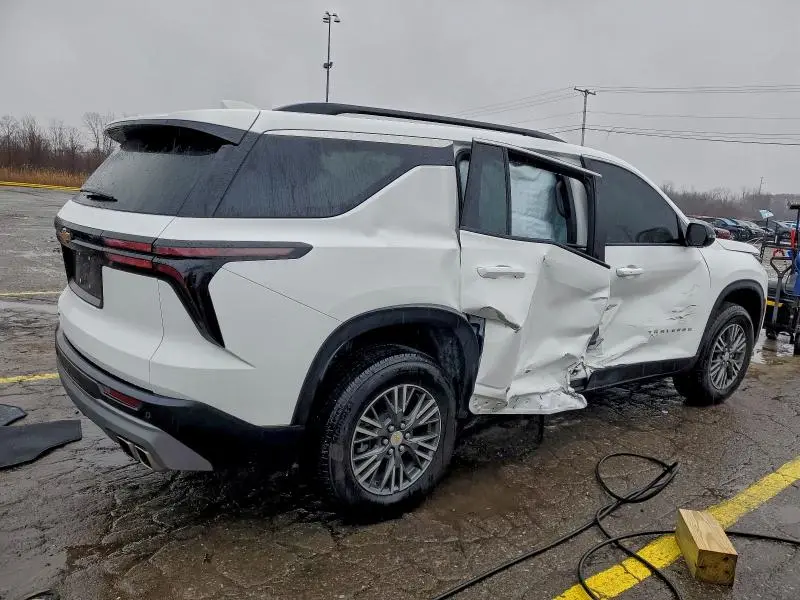 2025 CHEVROLET TRAVERSE LT  