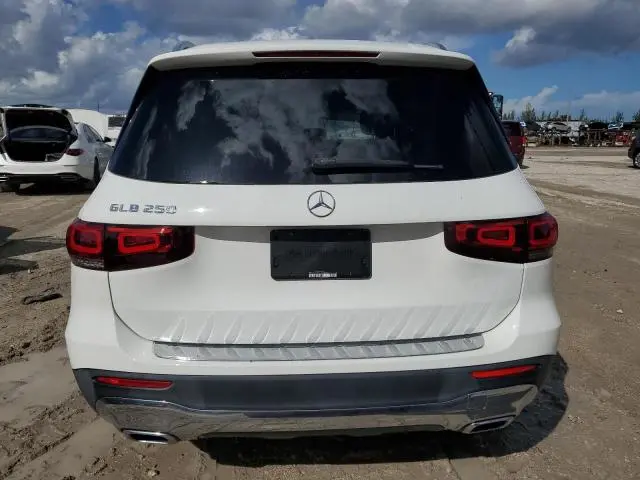 2020 MERCEDES-BENZ GLB 250  