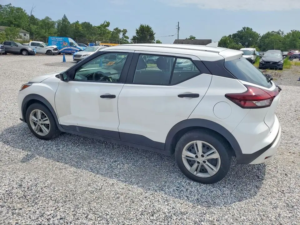 2024 NISSAN KICKS S  