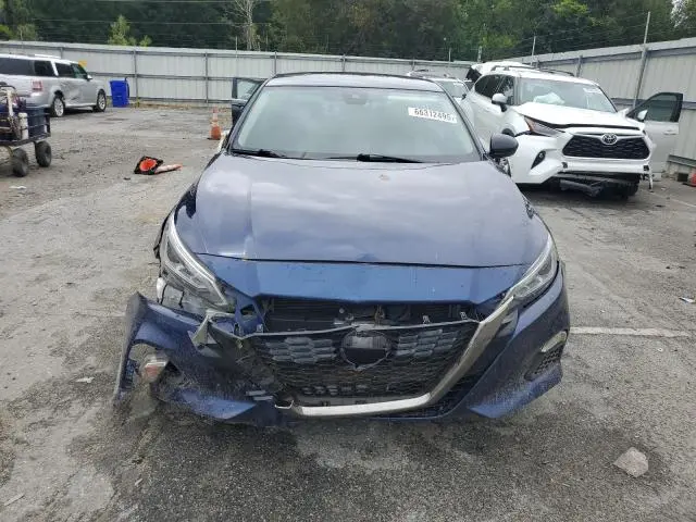 2021 NISSAN ALTIMA SR  