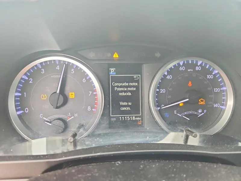 2018 TOYOTA HIGHLANDER LE  