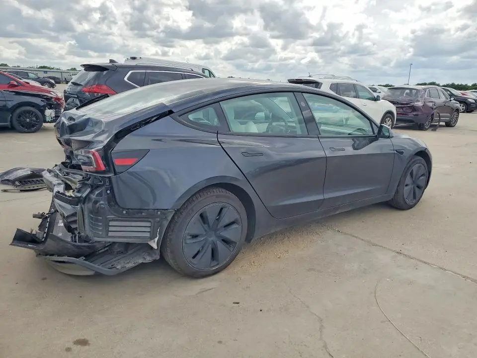 2025 TESLA MODEL 3   