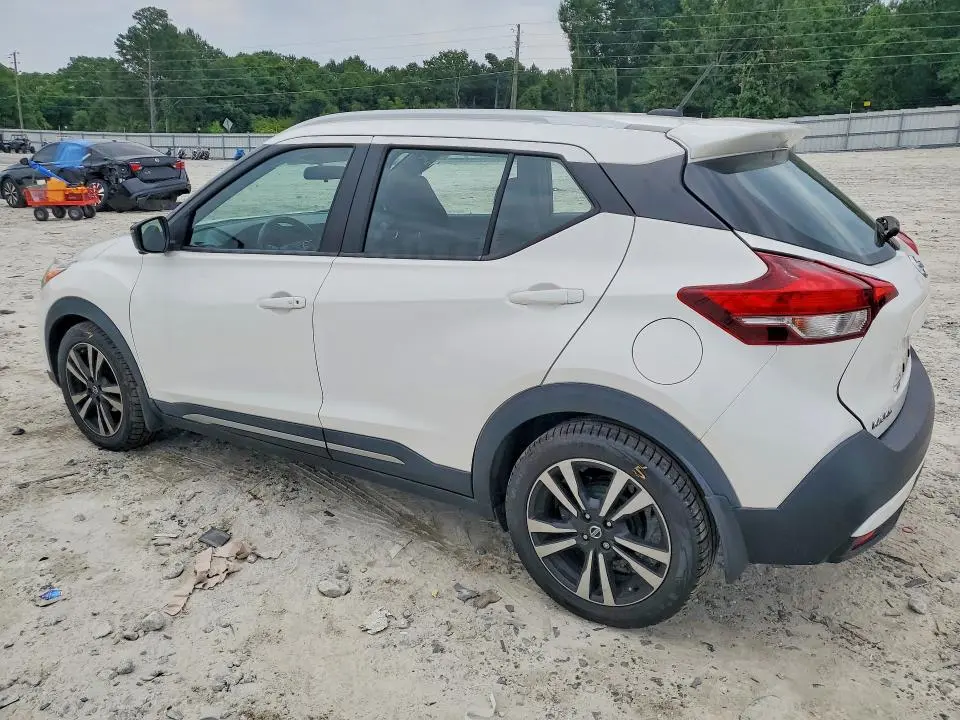 2018 NISSAN KICKS SR  