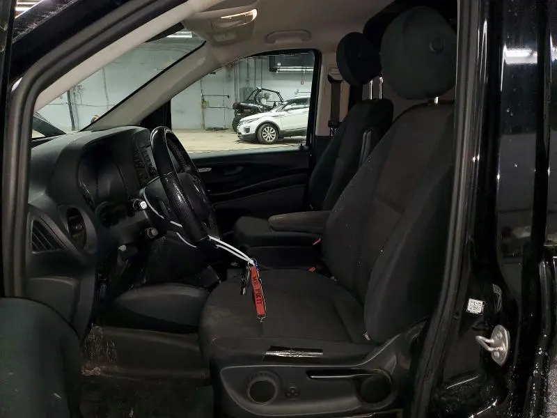 2018 MERCEDES-BENZ METRIS   