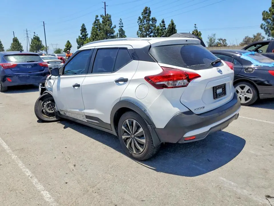2019 NISSAN KICKS S  