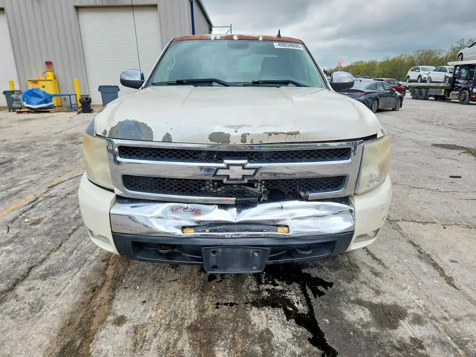 2011 CHEVROLET SILVERADO K1500 LT  